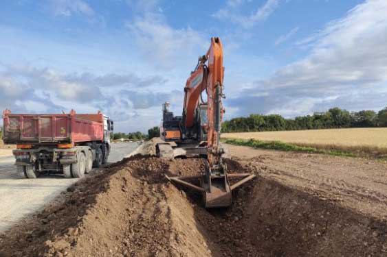 Les accessoires adaptés aux pelles chenilles <30T à la 2Sévrienne